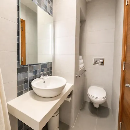 St Julian's Seafront 2br Spinola - Bbq & Peaceful * Saint Julian's